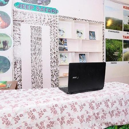 Hill Green Home Stay Thekkady Exterior photo