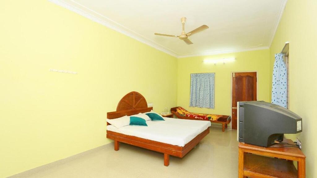 Hill Green Home Stay Thekkady Exterior photo