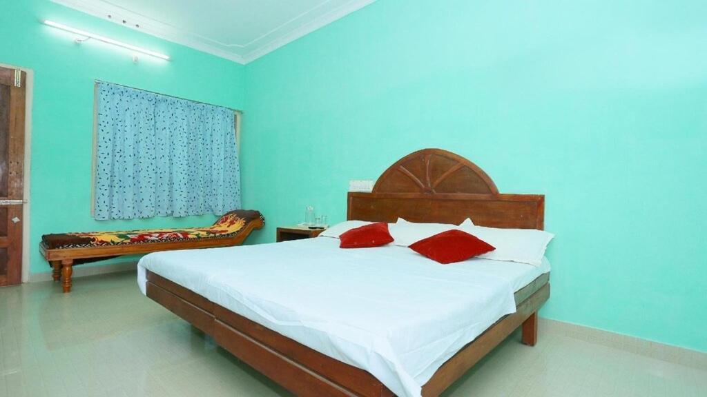 Hill Green Home Stay Thekkady Exterior photo