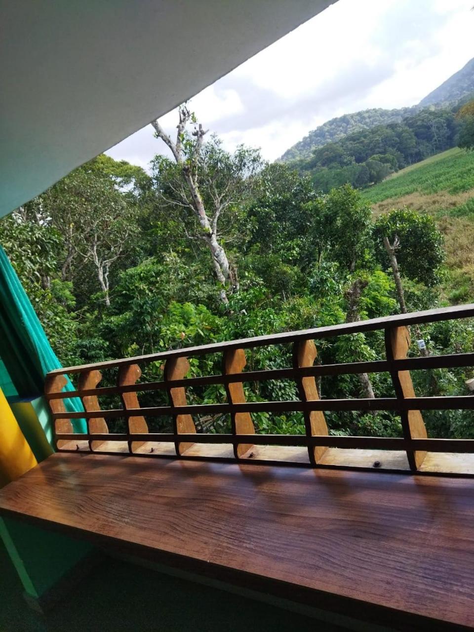 Hill Green Home Stay Thekkady Exterior photo